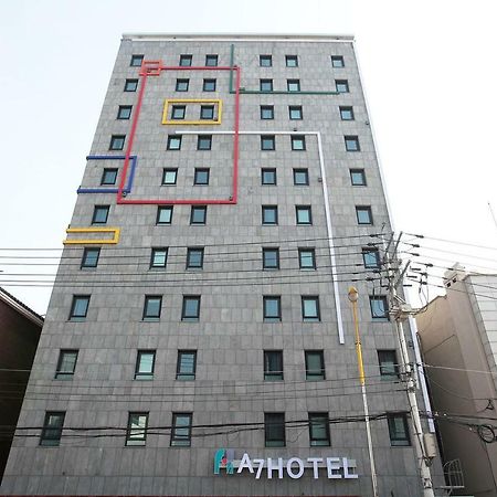 A7 Hotel Suwon Exterior foto